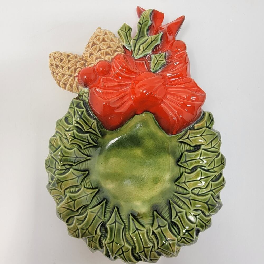 Vintage Christmas Decor Dish Holly Wreath,Bow,Pine Cone Hand Made & Signed